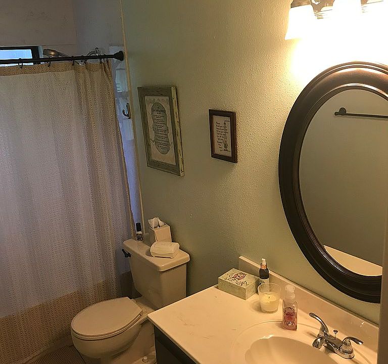 2nd image of 4766 SE 35th Ave