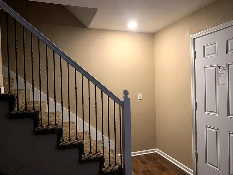 Devling Place Apartments — Photo 31
