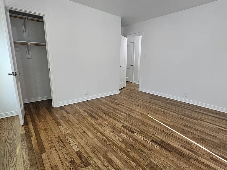 719 Hillcrest St — Photo 10