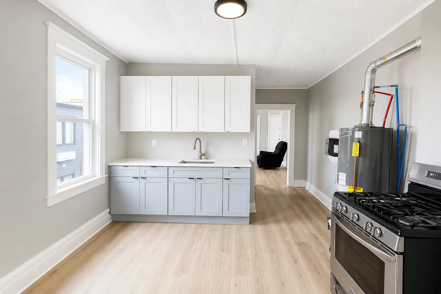 3 bed, $2,420 — Photo 1