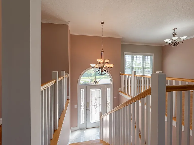 1701 Stratford View Dr — Photo 7