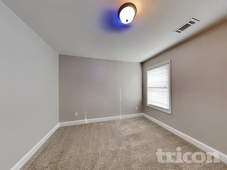 821 Crescent Way — Photo 12