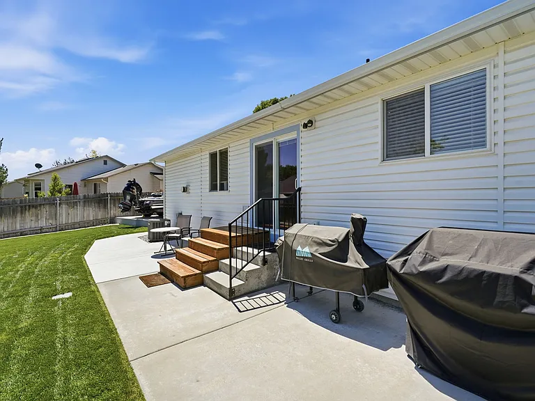 514 W Palmer Dr — Photo 27