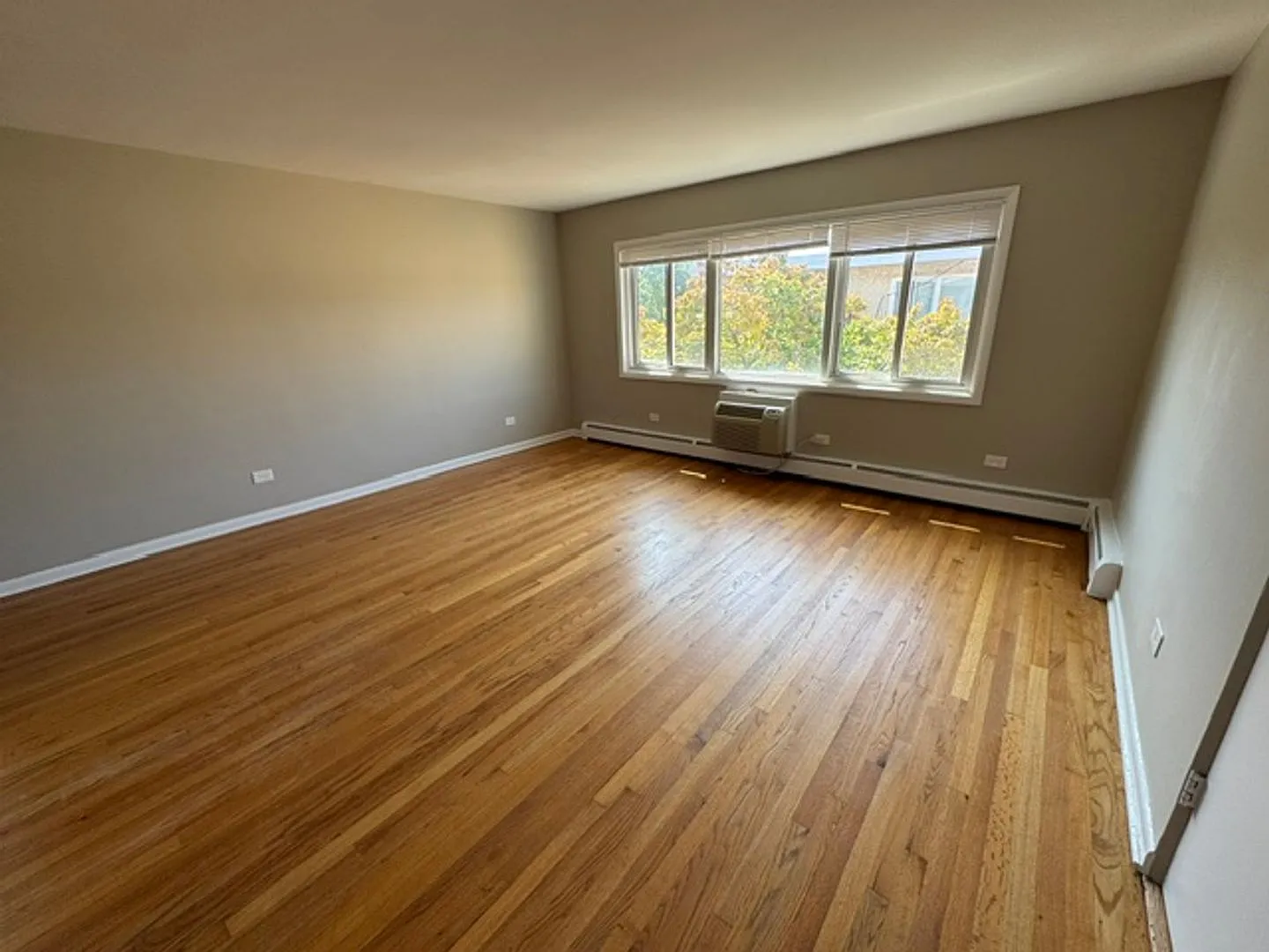 8042-46 Knox Ave in Skokie, IL — Photo 2