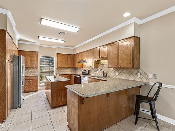 4th image of 6026 Cherry Hill Ave