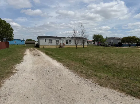 154 Hillside Dr, Troy, TX 76579