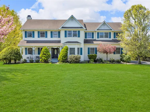 52 Lane Gate Road, Wappingers Falls, NY 12590