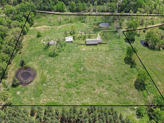 3rd image of 323 County Road 6720