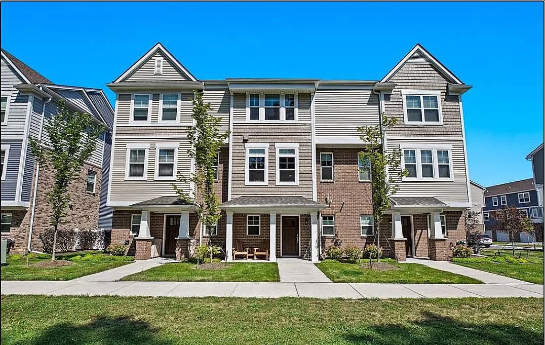 587 Parkside Way 18, Ferndale, MI 48220 Zillow