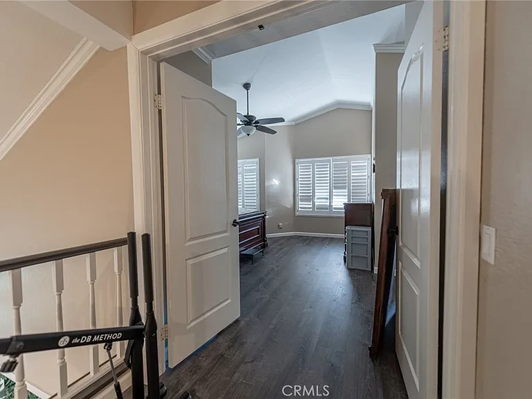 10 Valley Crest Rd — Photo 22
