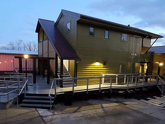 Suite #2 is the largest suite, and only suite upstairs.