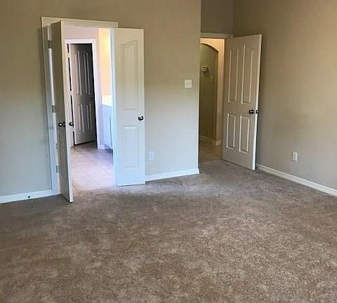 3rd image of 12078 Cobblestone Dr