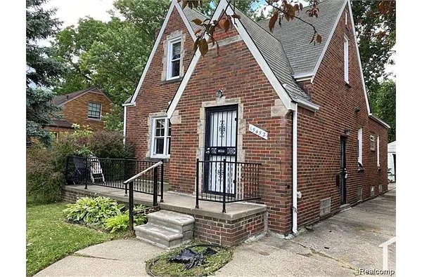 15452 Eastburn St photo 1