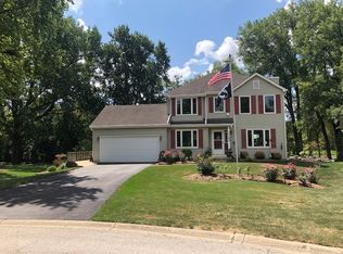 1340 Golfview St, Aurora, IL 60506