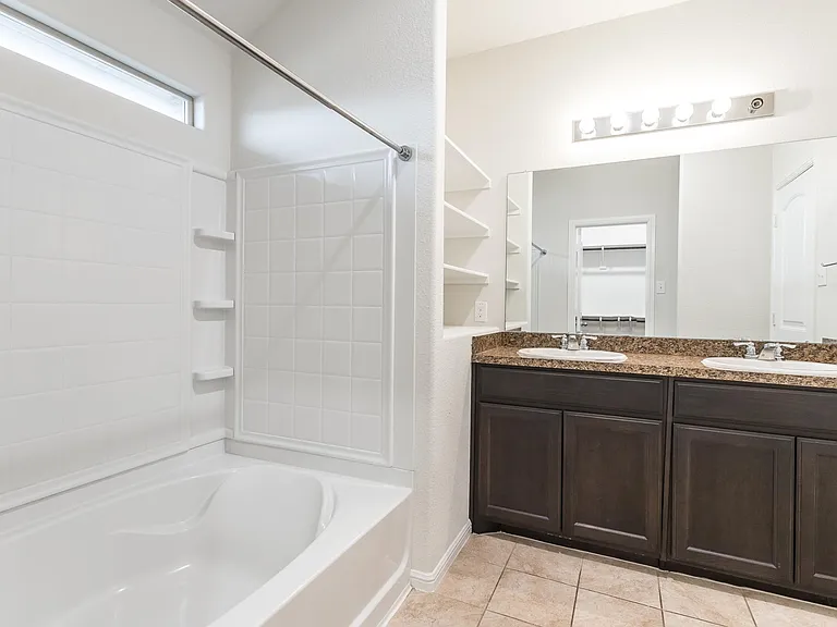 6901 Freeboard Way — Photo 8