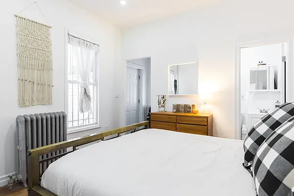 Rented by Keller Williams NYC | media 50