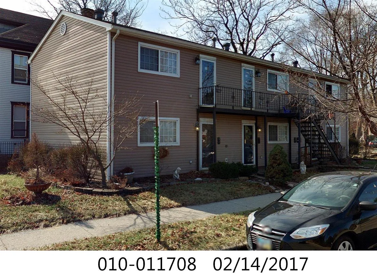 913 Mooberry St photo 1