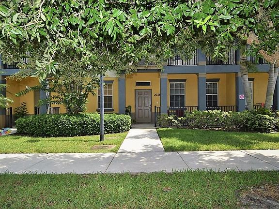 2nd image of 2036 SE Korona Dr