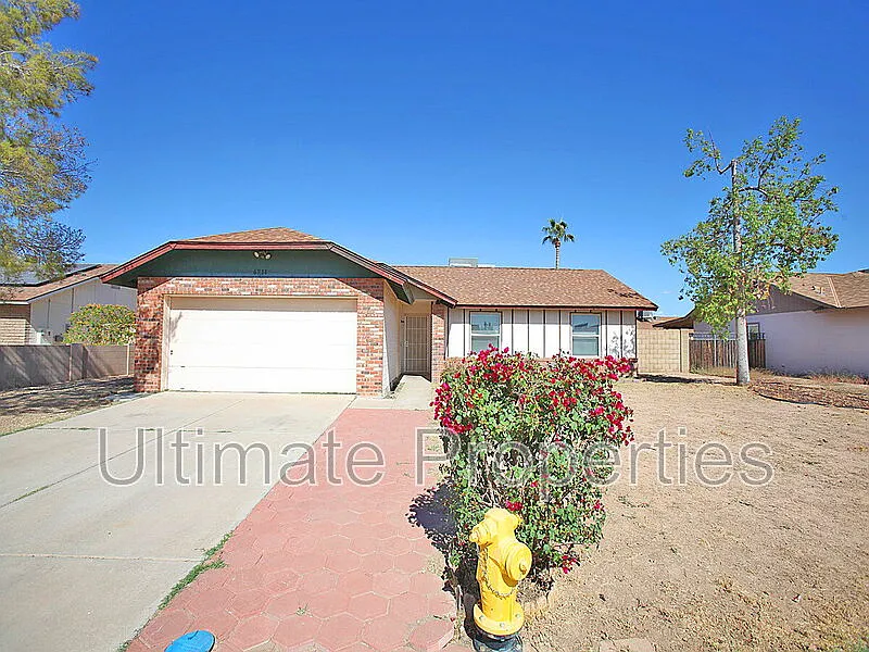 6938 W Cochise Dr