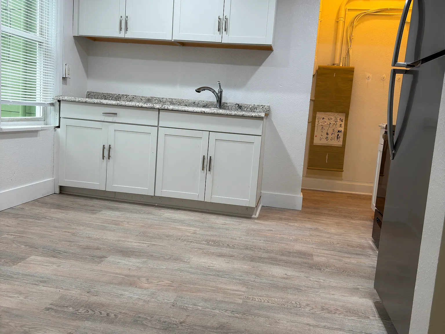 2 bed, 850 sqft, $2,110 — Photo 3