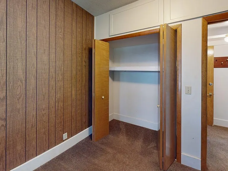1052 Baldwin Ave — Photo 1