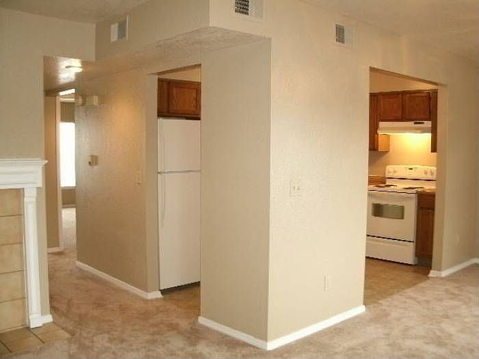 5804 NE 41st St APT C, Kansas City, MO 64117 Zillow