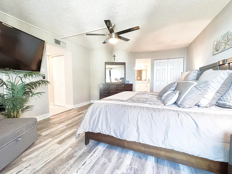 5420 N Ocean Dr #906 — Photo 17