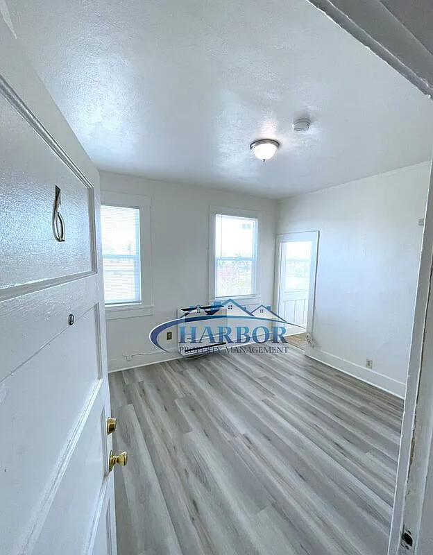 Studio, 1.0 bath, $1,395 — Photo 2