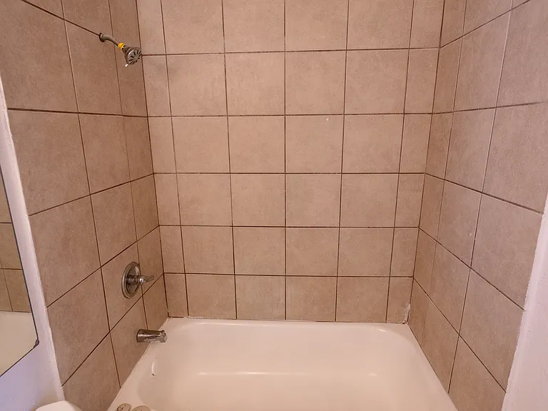 6528 W Windsor Ave — Photo 21