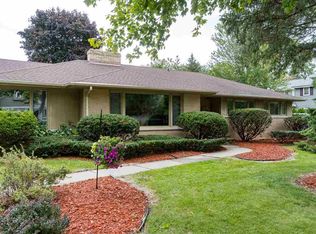 1630 S Orchard Dr, Appleton, WI 54914