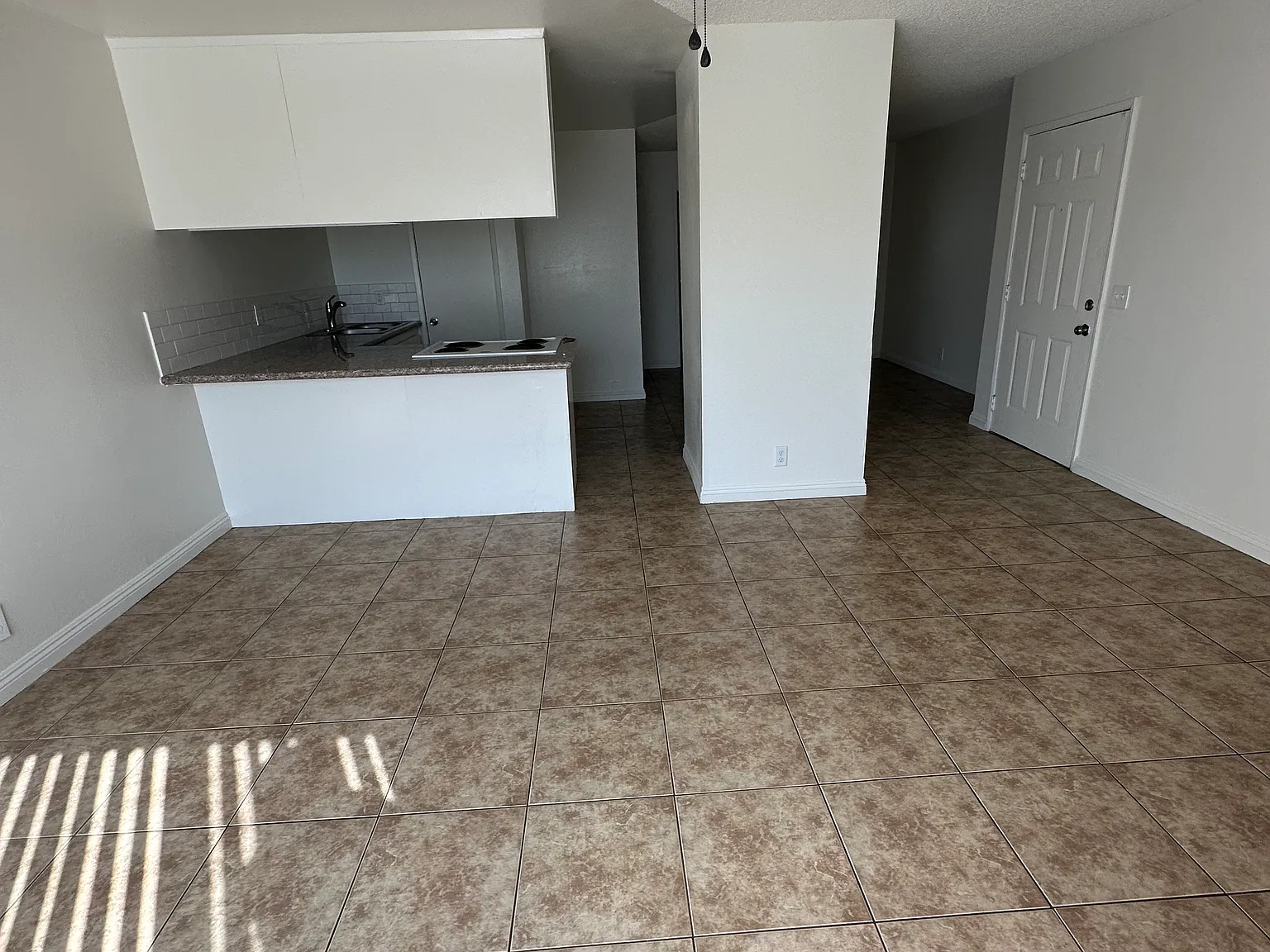 2 bed, $1,695 — Photo 1