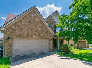 596 Skyview Ln, Lexington, KY 40511