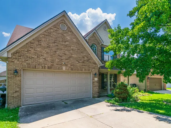 596 Skyview Ln, Lexington, KY 40511