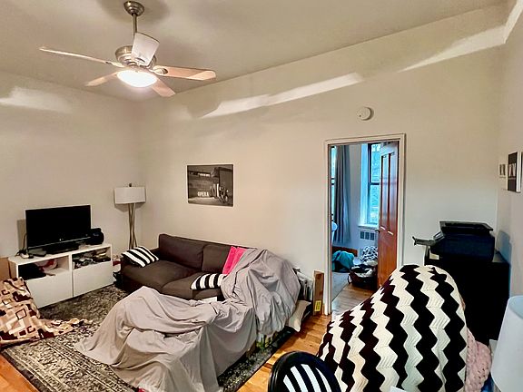 3rd image of 303 W 92nd St #3A