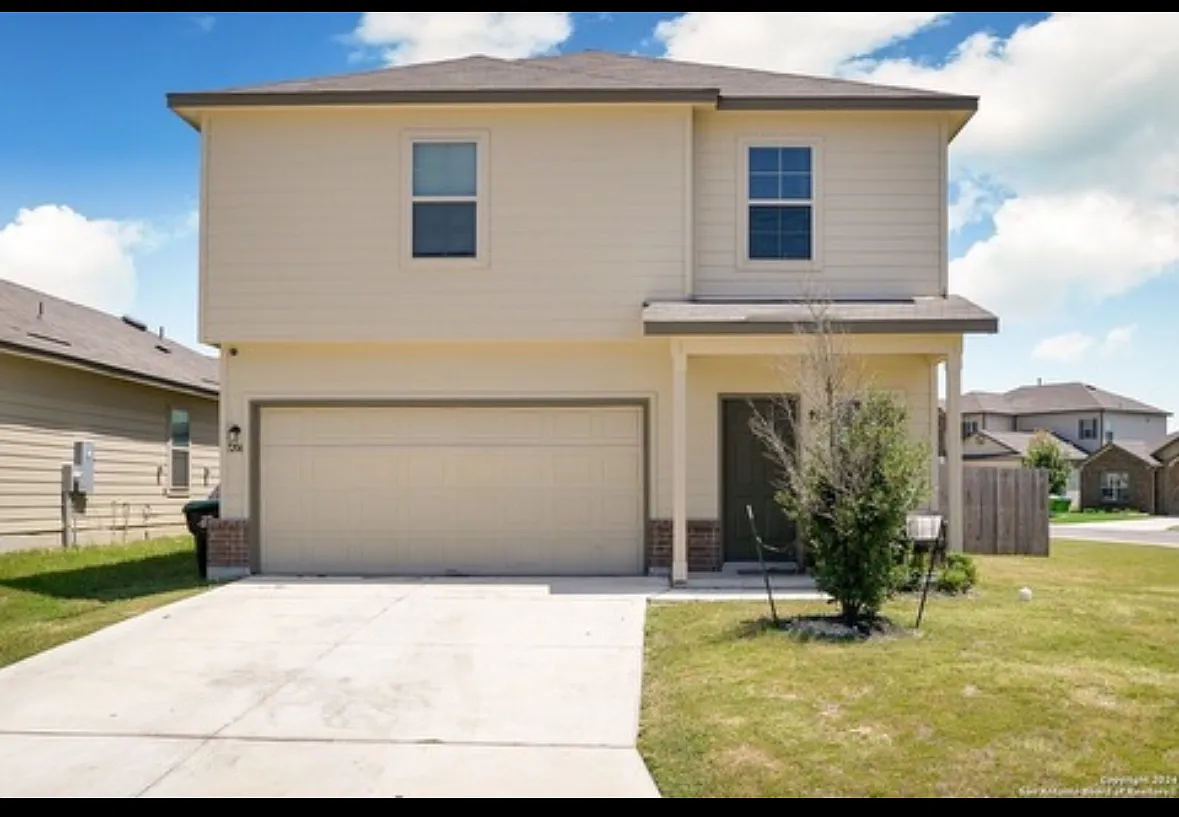 3 bed, 2.5 bath, 1779 sqft, $1,975 — Photo 1
