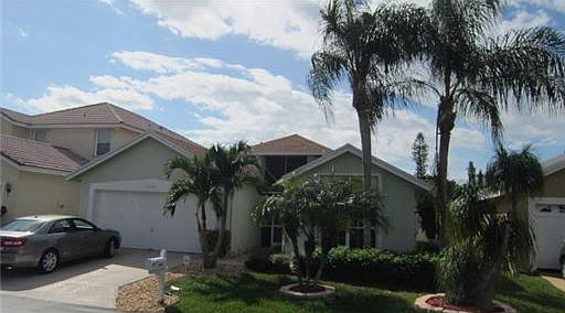 1st image of 1065 Fairfax Cir W