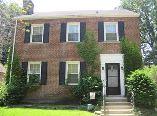 6732 N Sioux Ave, Chicago, IL 60646