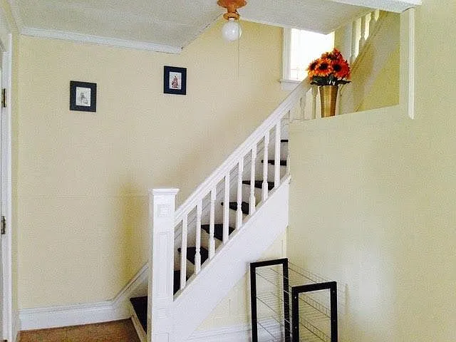 429 Castle St #HOUSE — Photo 2