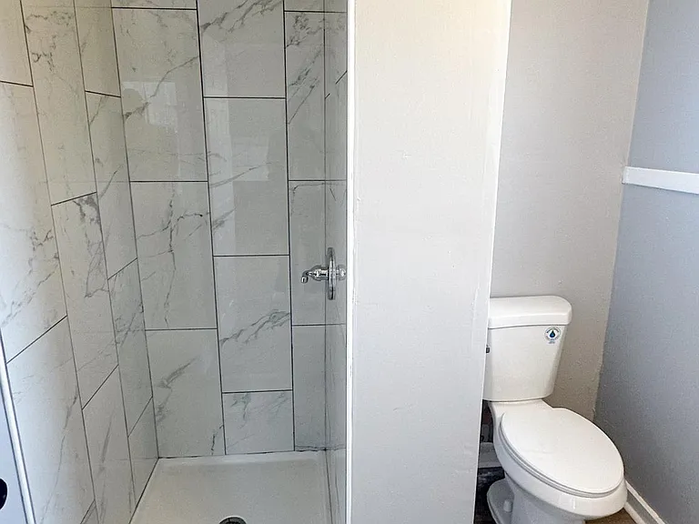 5142 Brooklyn Ave — Photo 18
