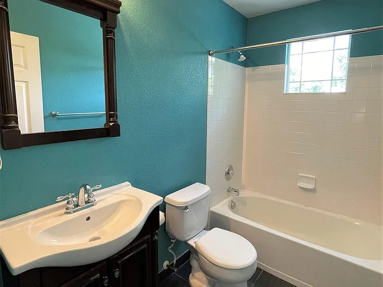 2854 Windridge Cir — Photo 11