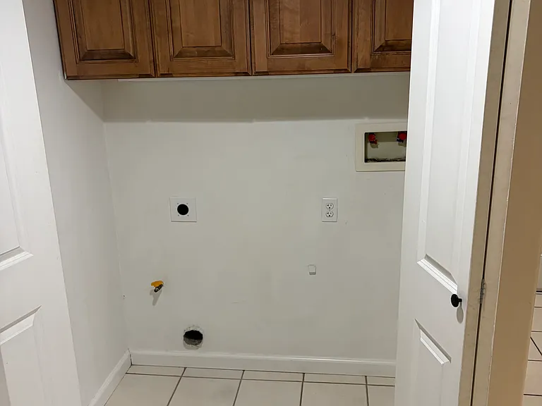 1197 Bel Aire Cir — Photo 6