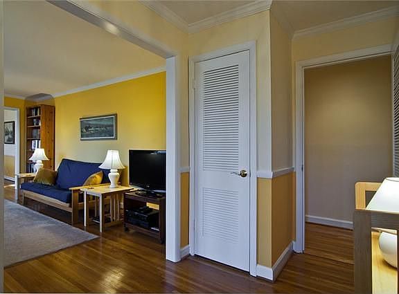 3rd image of 6527 Currywood Dr