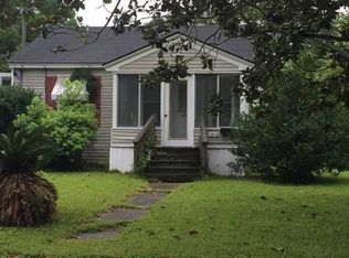 1912 12th St, Pascagoula, MS 39567