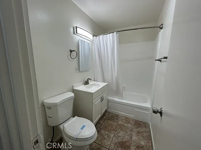 685 E Vista Chino #A — Photo 13