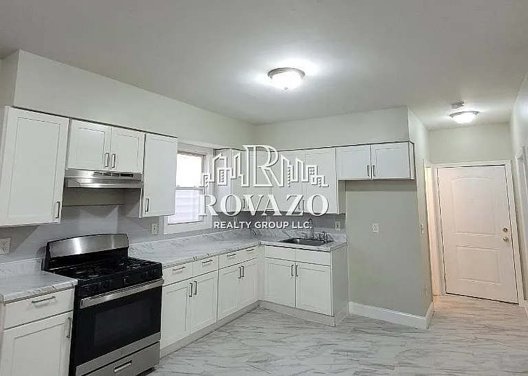 452 Irvine Turner Blvd #2 — Photo 1
