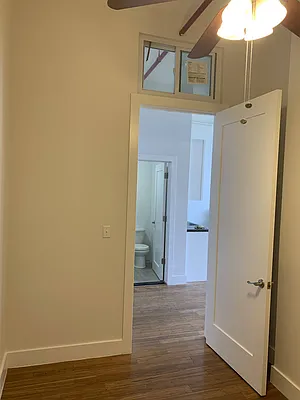 Rented by Carnegie Management Inc | media 7