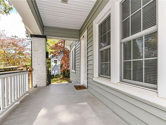 3rd image of 411 S Elam Ave