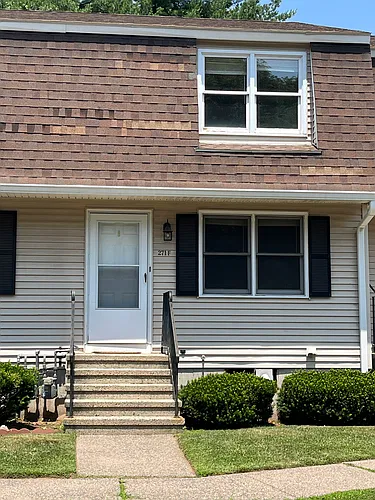 271 Oakland St #F Photo 1 271 Oakland St #F Photo 1