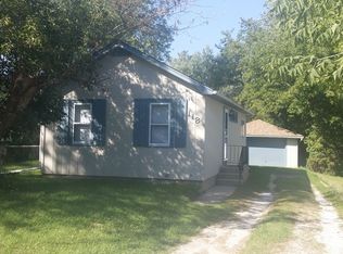 118 Cedardel St, McHenry, IL 60051