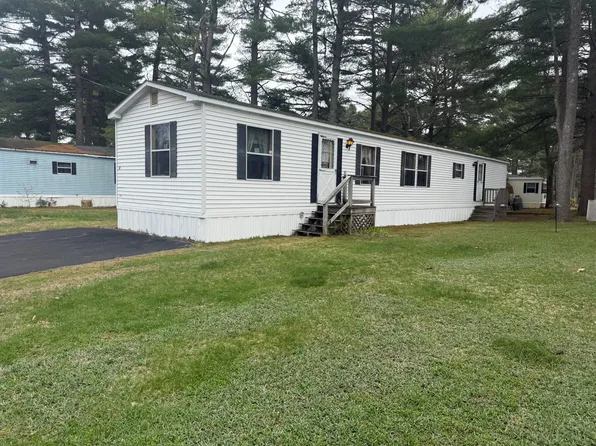 21 Larry Lane, Brunswick, ME 04011